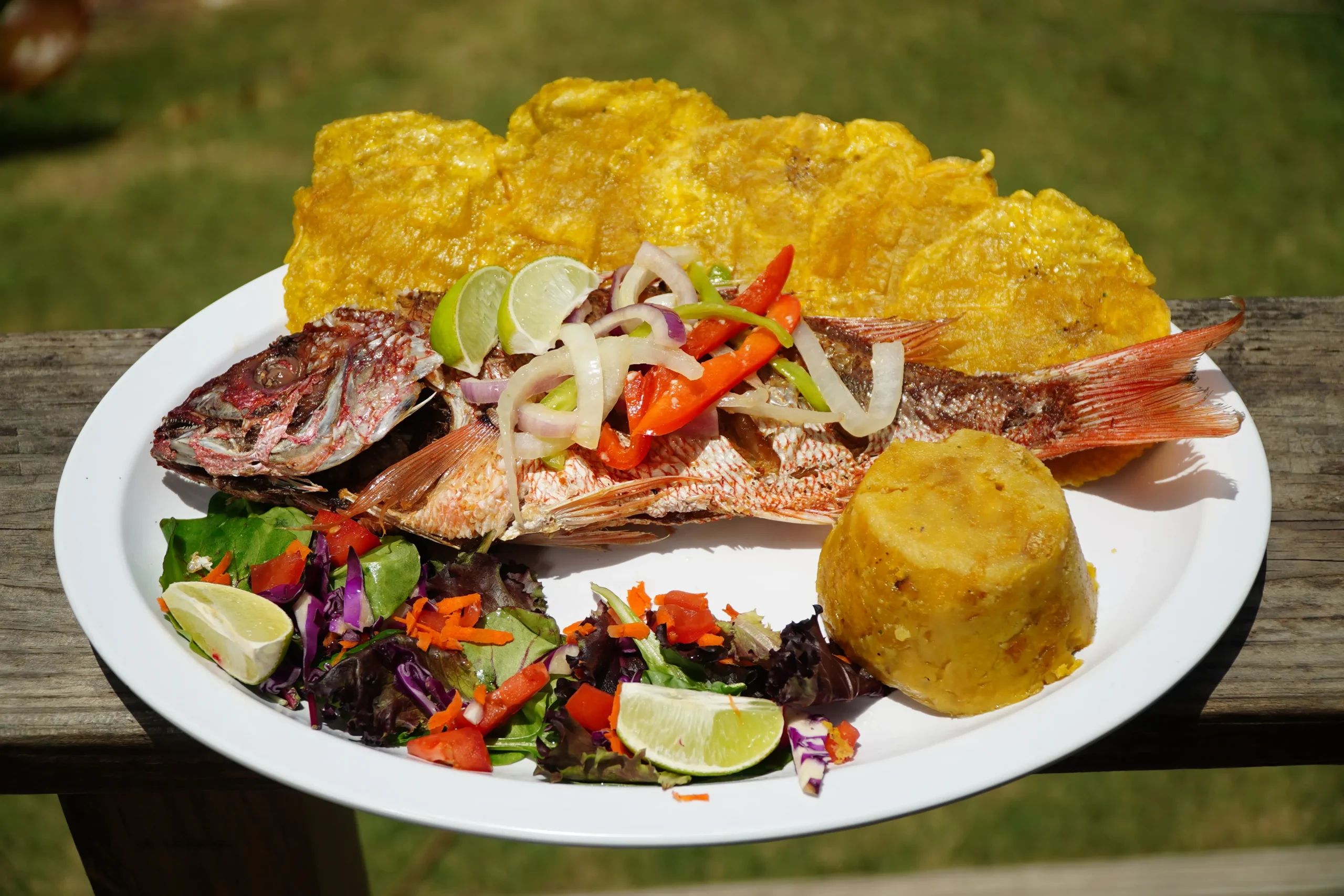 restaurante y pescadería local